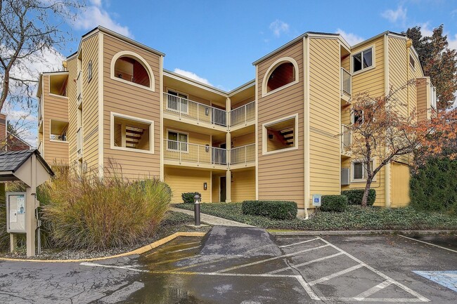 2Bd/1.75Ba Redmond Condo - 2Bd/1.75Ba Redmond Condo Unidad 2-105