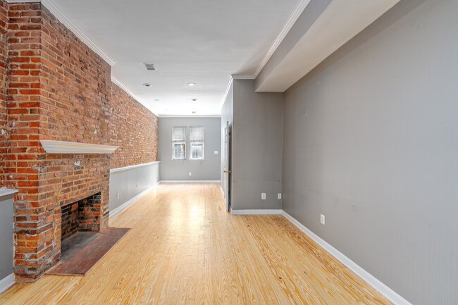 Photo - 926 S Hanover St
