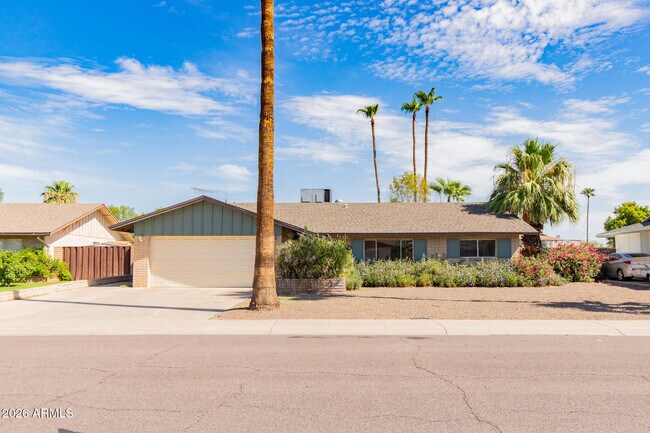 Photo - 1622 E Fremont Dr