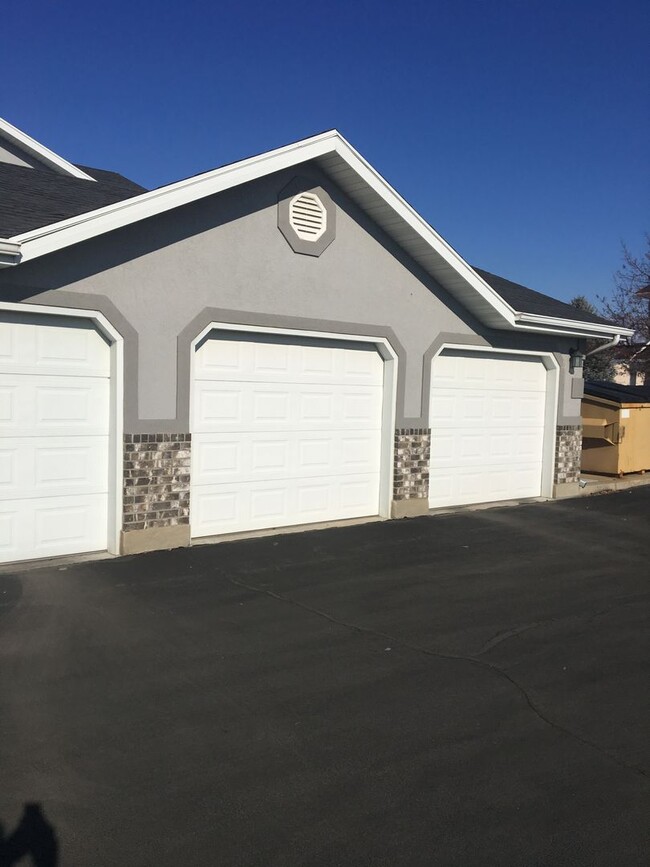 Photo - 221 W 1458 S Unidad 221 W 1458 S