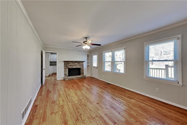 Photo - 210 Weatherstone Pkwy