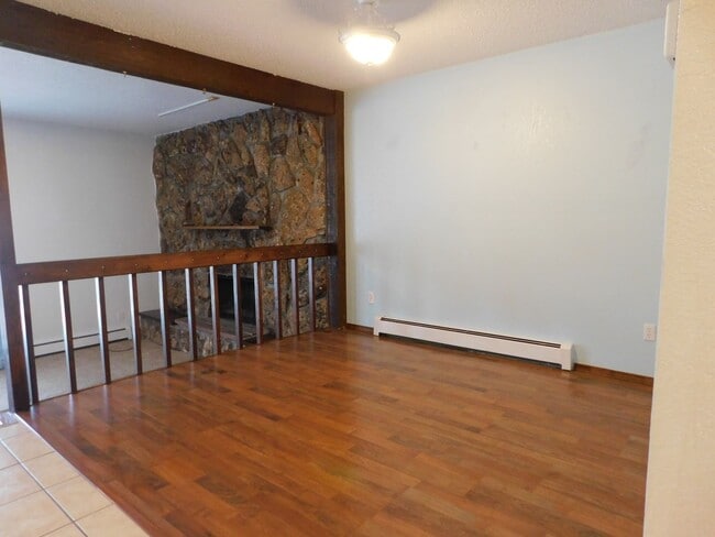 Photo - 2422 1/2 Hidden Valley Drive Unidad B