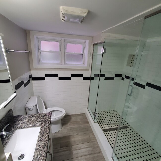 Photo - 8044 N Oriole Ave Unit Garden