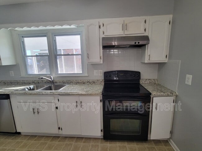 Photo - 13341 Latham Ln