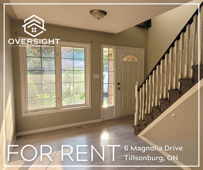 Building Photo - 3 Bedroom House in Tillsonburg!!
