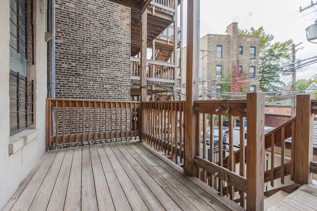 Photo - 2338 N Clark St Unidad 4