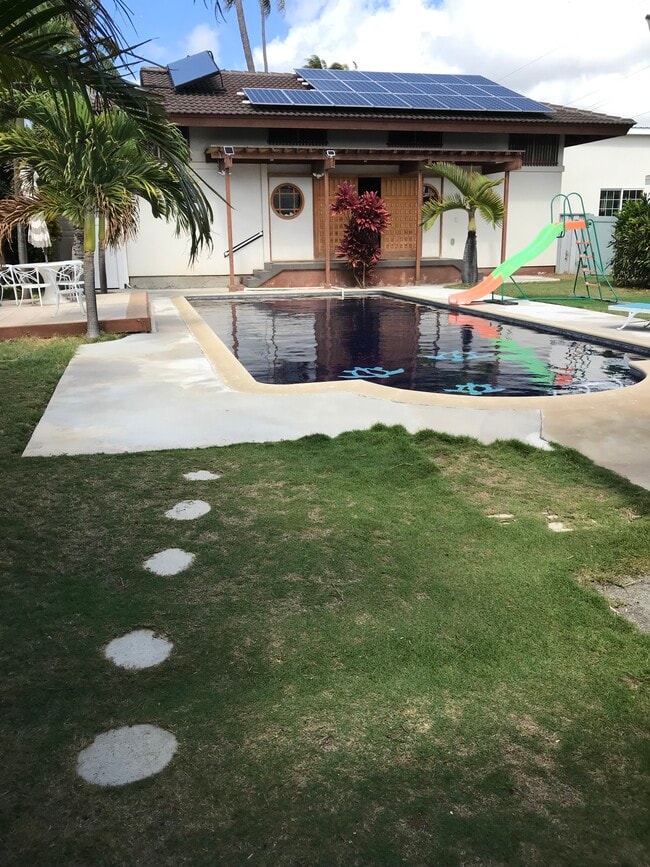 Building Photo - 4542 Aukai Ave Rental