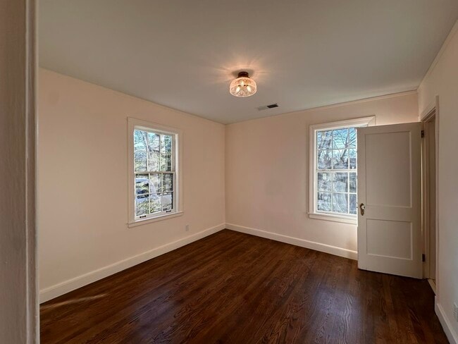 Photo - 2247 Vollintine Ave