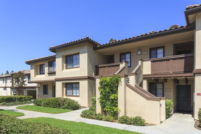 Rancho Tierra Apartment Homes