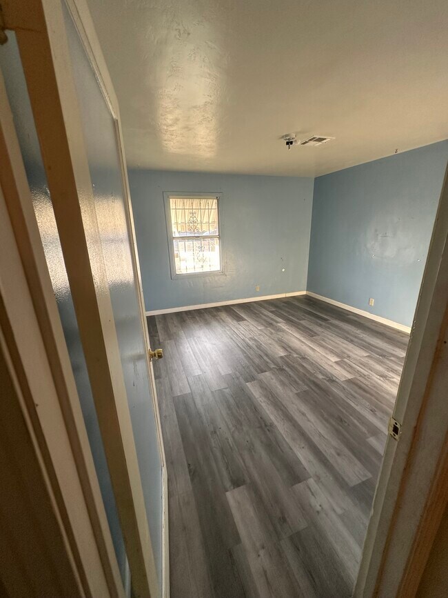 Photo - 1748 West Ln