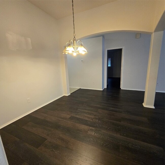 Photo - 7010 Windy Run Ct