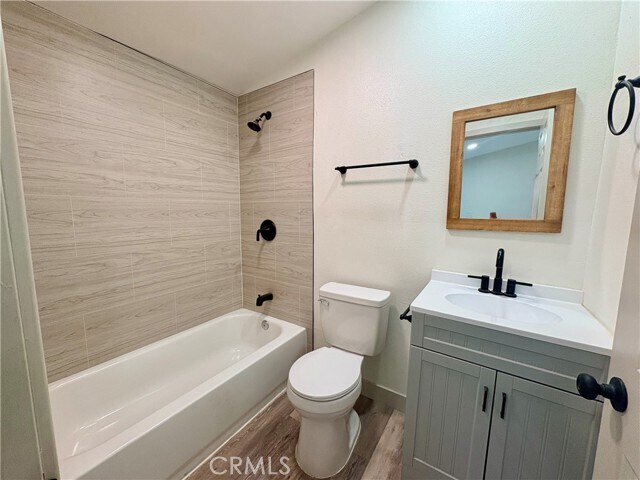 Photo - 4585 Hawthorne St