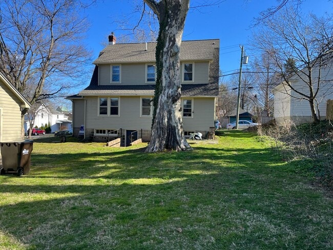 Photo - 194 Shewell Ave Unidad C