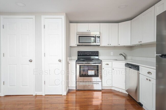 Photo - 230 S Broadway Unidad Apt 4