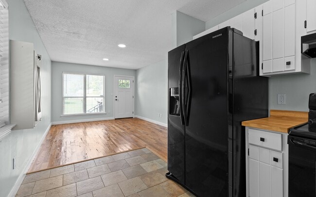 Photo - 4130 Mountain View Ave