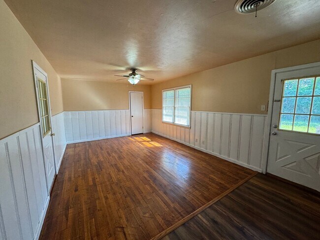 Photo - Robinson ISD 3 Bedroom