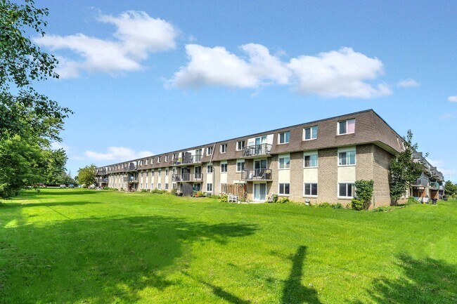 Photo - 16th Street Apartments