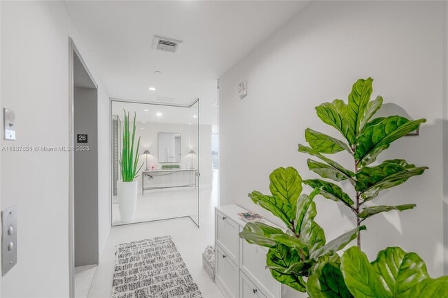 Photo - 488 NE 18th St Unit 2612/2615