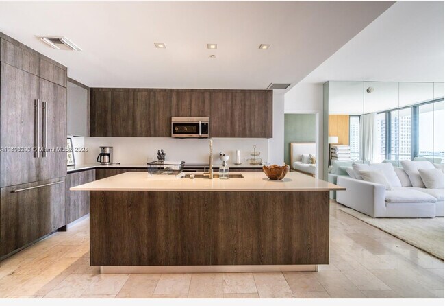 Photo - 68 SW 6th St