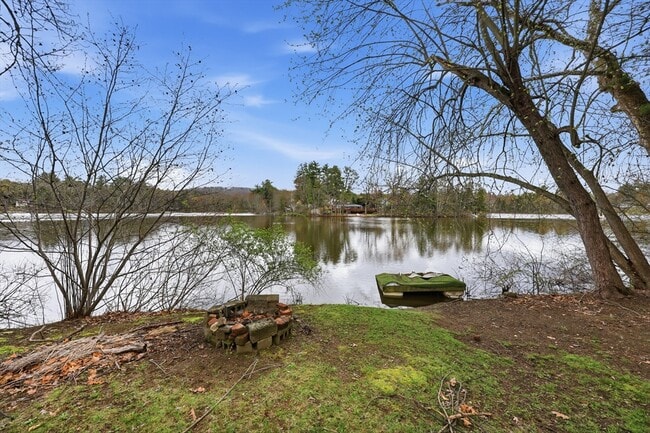 Photo - 2597 Boston Rd