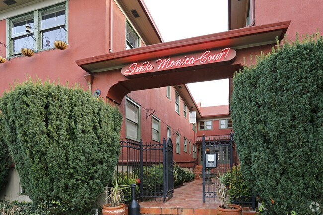 Photo - Santa Monica Court Apartments