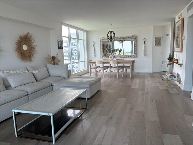 Photo - 5750 Collins Ave Unit 15F