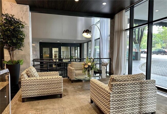 Photo - 620 Peachtree St NE Unit 1807