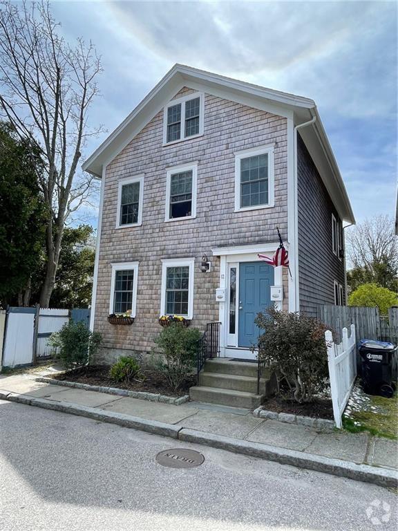 Building Photo - 12 Callender Ave Unit 1 Rental