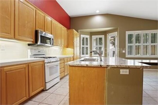 Photo - 1844 Oswego Ct