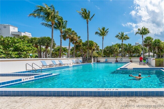 Photo - 233 NE Edgewater Dr Unit 201