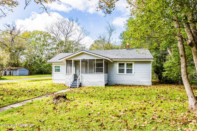 Building Photo - 1052 Woodstock Ave Rental