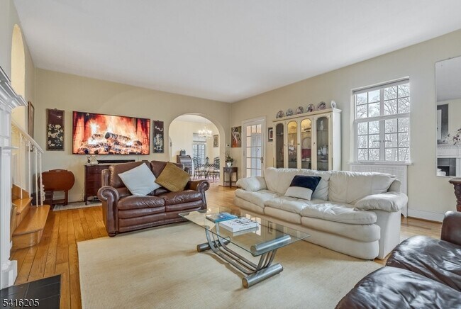 123 N Wyoming Ave