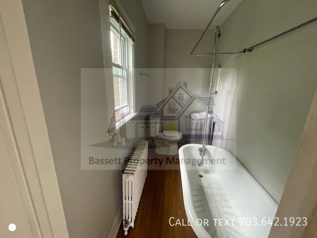 Photo - 115 Hubbard Pl