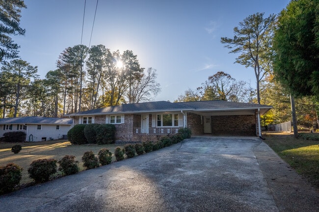 Photo - 4698 Garrett Dr SW