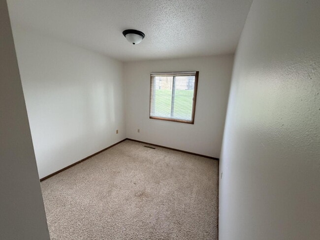 Photo - "Charming & Cozy 2-Bed Gem in Minot - Perfectly Priced & Ideally Located!"