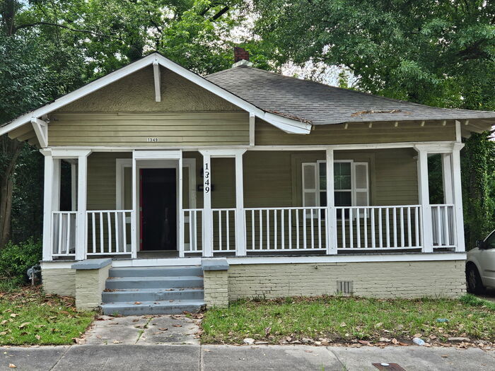 Three Beddroom Ranch Home, Total Electric - Three Beddroom Ranch Home, Total Electric