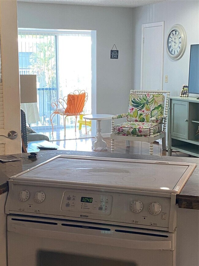 Photo - 6471 Bay Club Dr Unidad 4