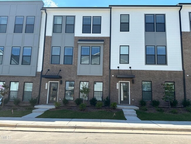 Building Photo - 2806 Kempthorne Rd Rental