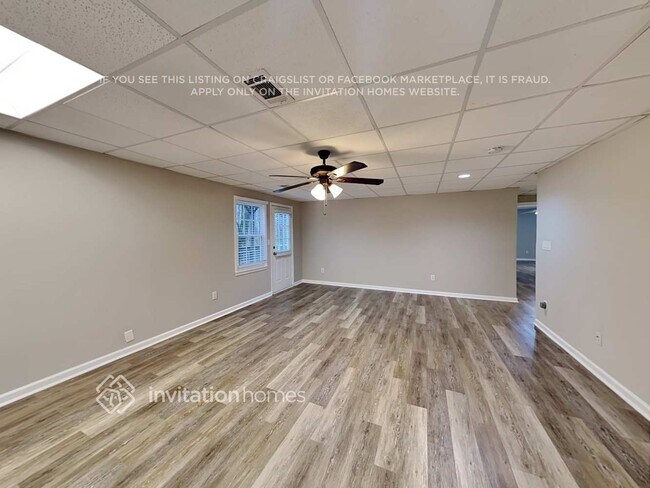 Photo - 1911 Ascot Terrace NW