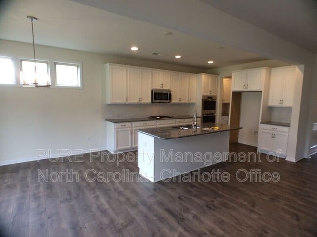 107 Torridge Ave