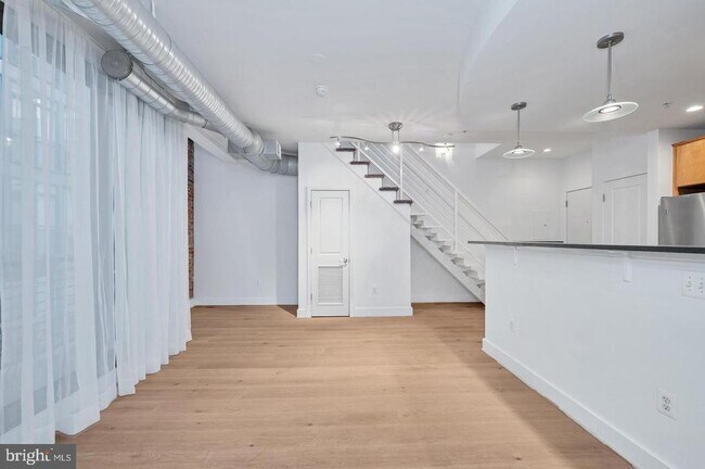 Photo - 1209 13th St NW Unidad 211