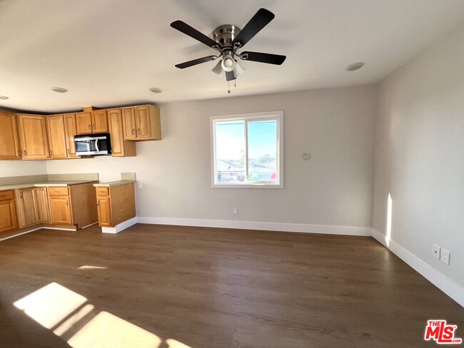 1016 W 109th Pl Unit 1