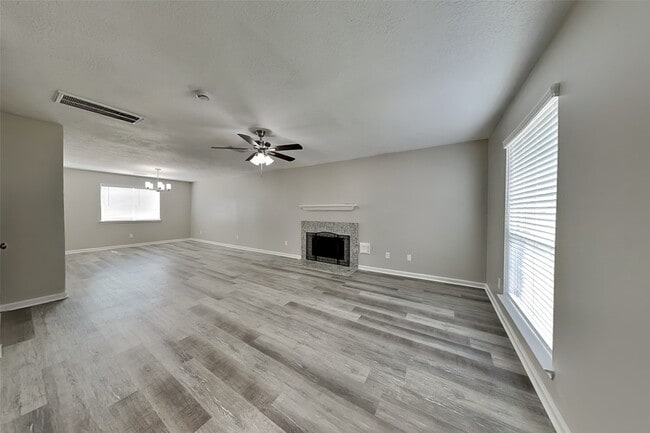 Building Photo - 6611 Barker Bend Ln Rental