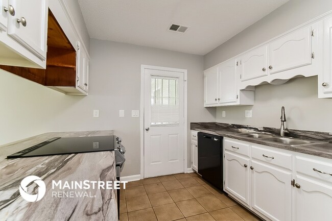 Photo - 3437 Laurelwood Dr