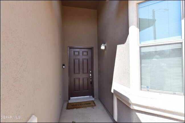 Photo - 4913 Adrian Campos St