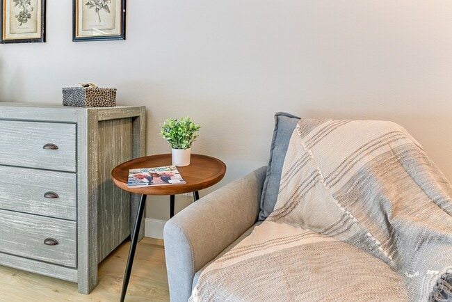 Encinitas Senior Living - 55+ Active Adult Apartments