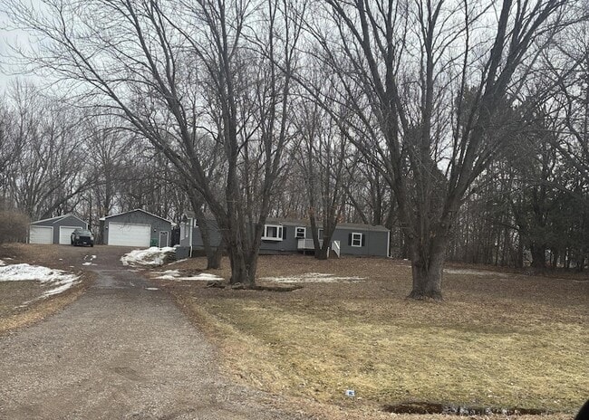 Building Photo - 8102 Oakwood Ave NE