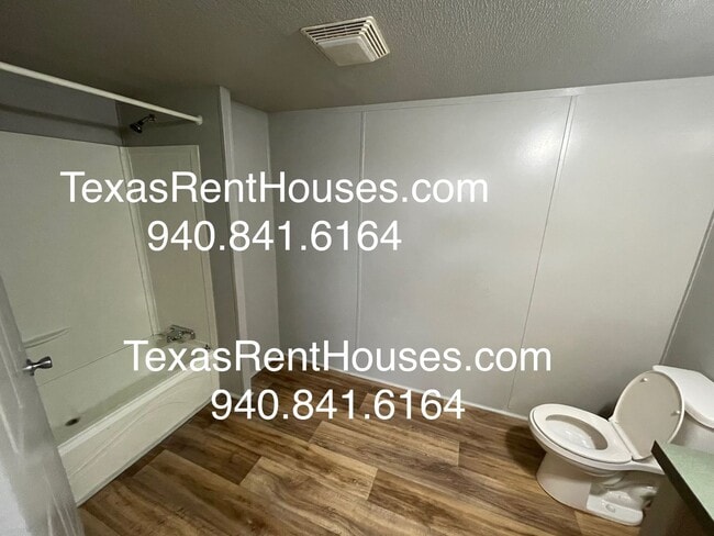 Photo - Beautifully Remodeled 3 Bed, 2 Bath Manufa...