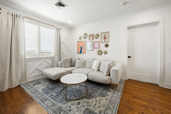 Building Photo - 3316 John F. Kennedy Blvd Unit 504