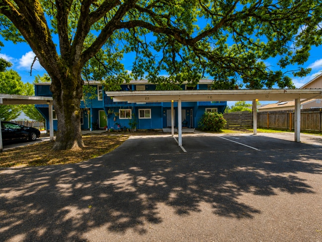 Building Photo - 3161 N Shore Dr SE Unit 077-03-3